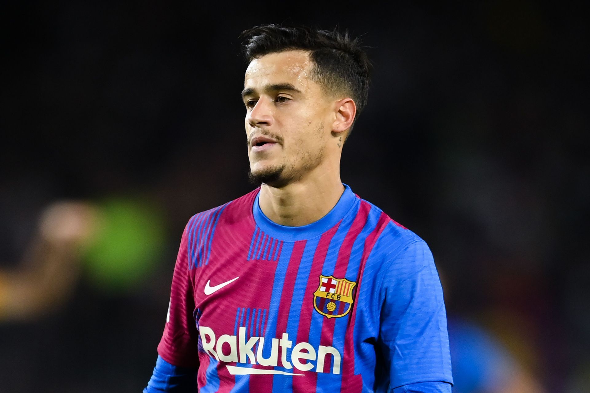 Philippe Coutinho has left Barcelona to complete a high-profile loan switch to Aston Villa.