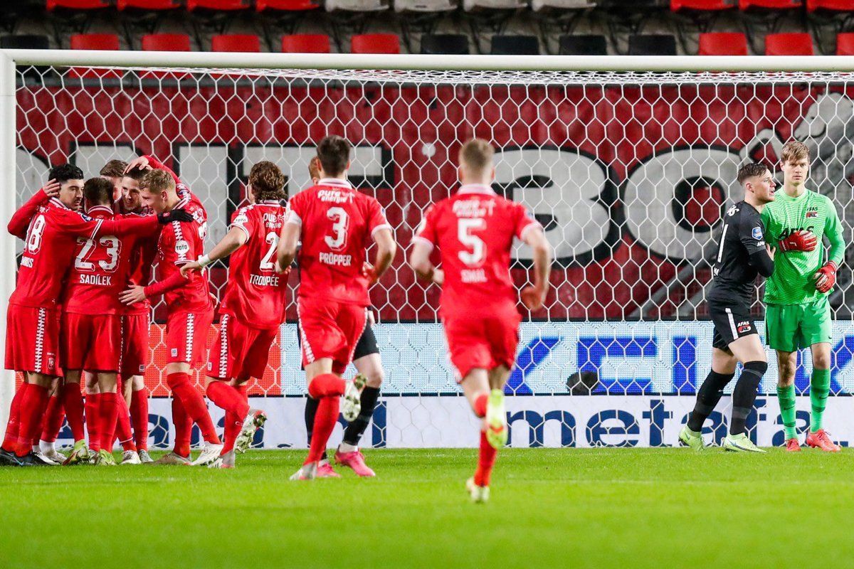 Twente will face Willem II on Saturday. Photo credit: @fctwente