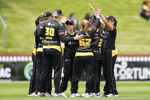 SuperSmash Women's - Wellington v Central Districts