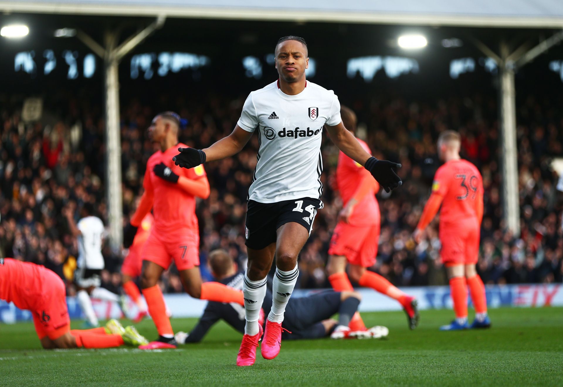 Fulham play host to Huddersfield Town on Saturday