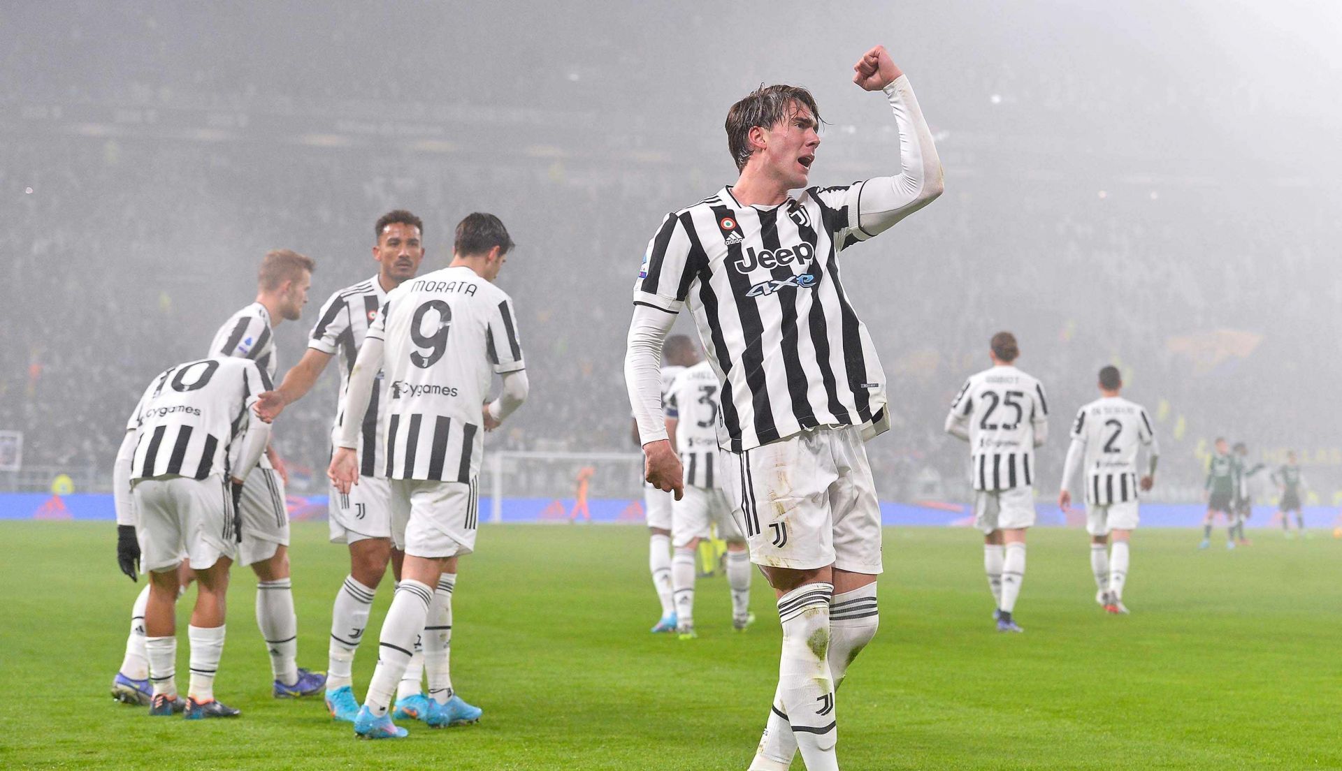 Dusan Vlahovic scored on his Serie A debut for the Bianconeri against Hellas Verona.