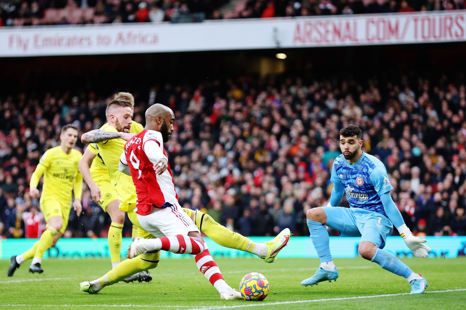 Alexandre Lacazette against Brentford - Premier League