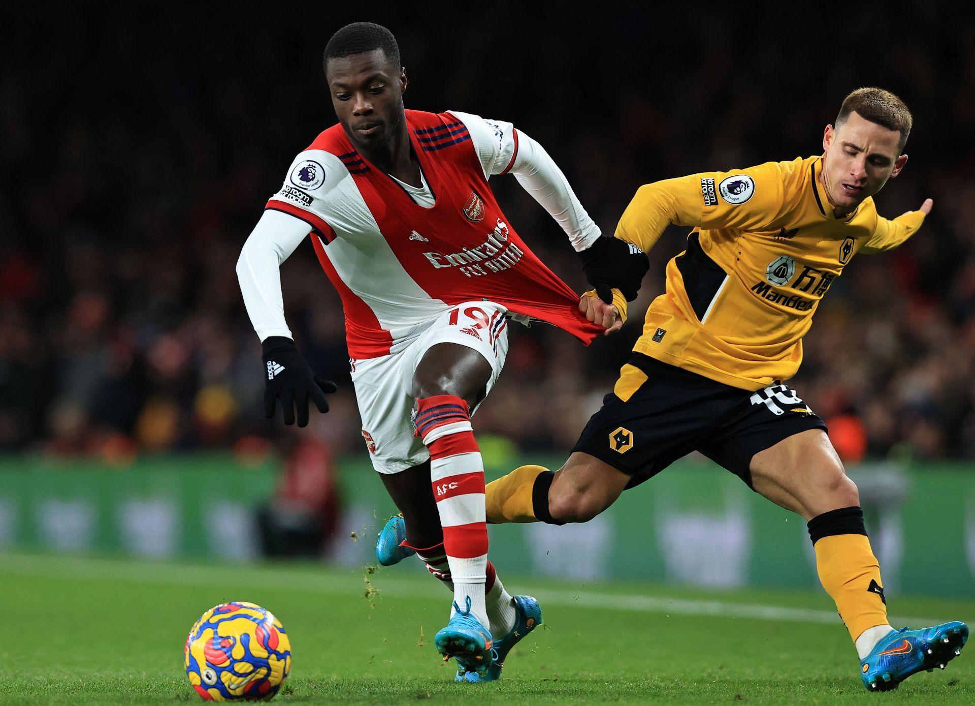 Arsenal v Wolverhampton Wanderers - Premier League