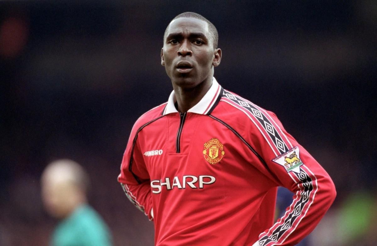 Manchester United's Andy Cole in action (Image courtesy: footballtransfers.com)