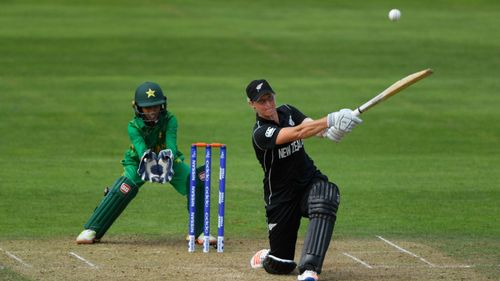 New Zealand lead Pakistan 3-0 in the Women's ODI World Cup.