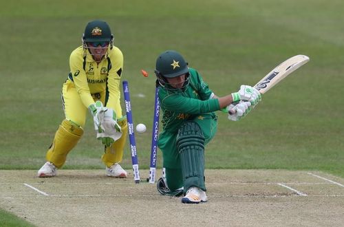 Australia lead Pakistan 4-0 in the Women's ODI WC.