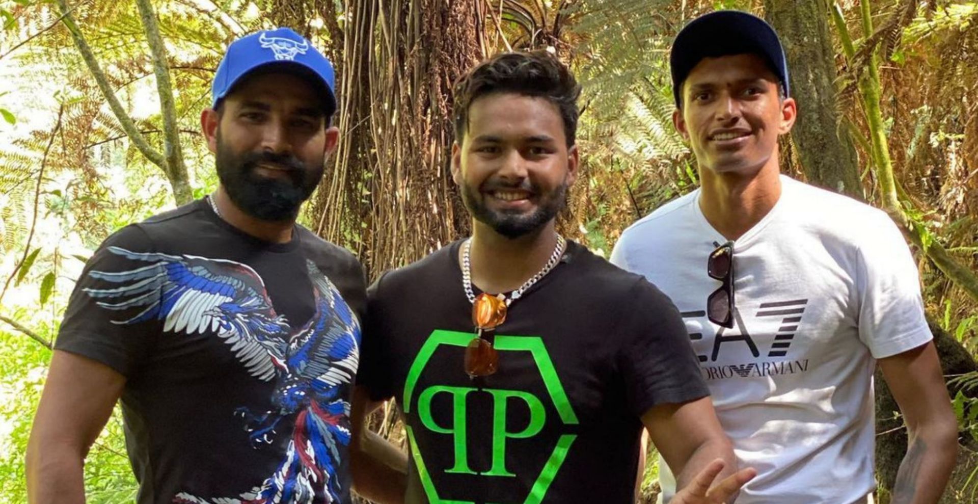 Rishabh Pant (centre) spent some quality time with his India teammates (Credit: Instagram/Rishabh Pant)