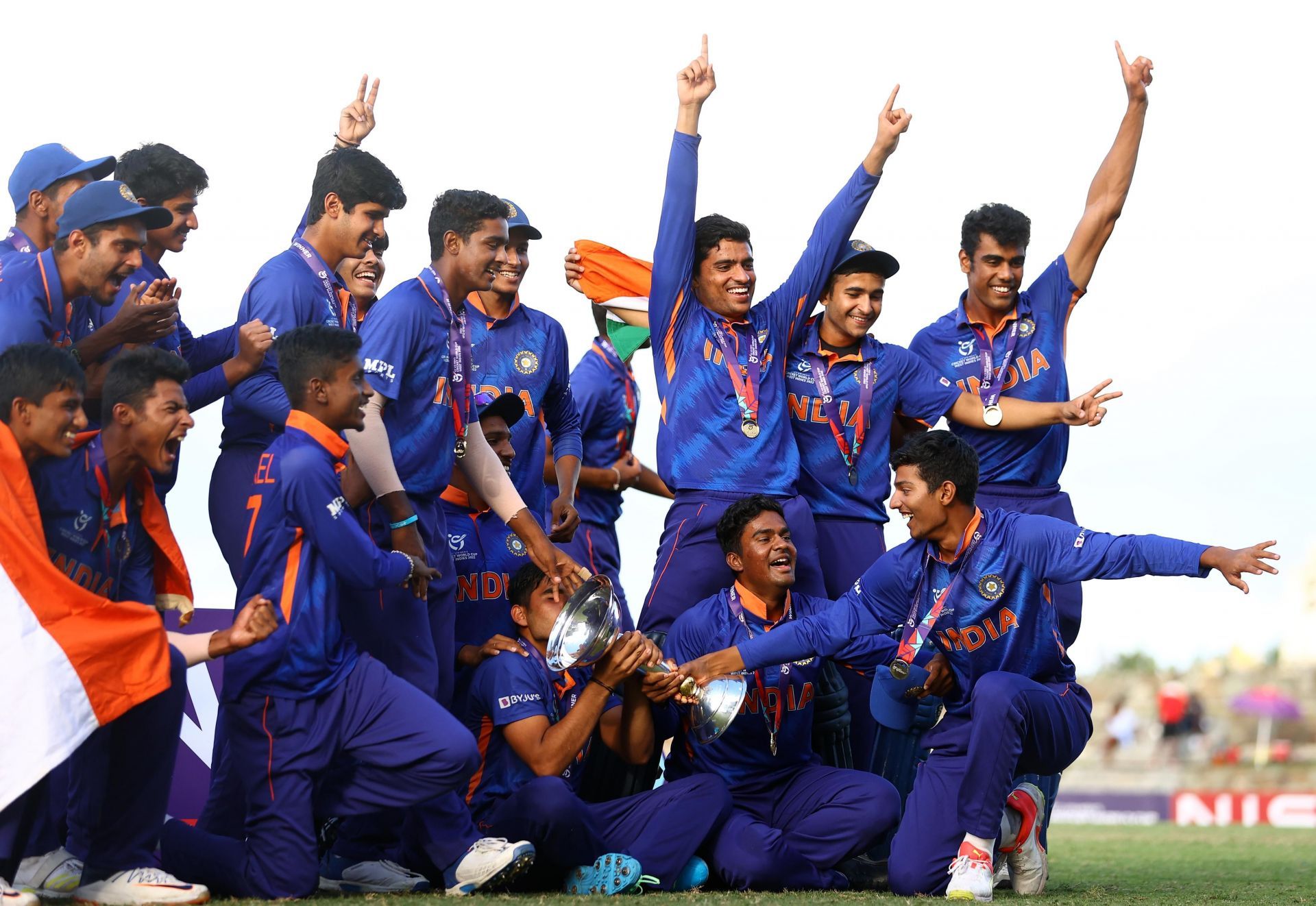 India U-19 players with their hard-earned silverware.