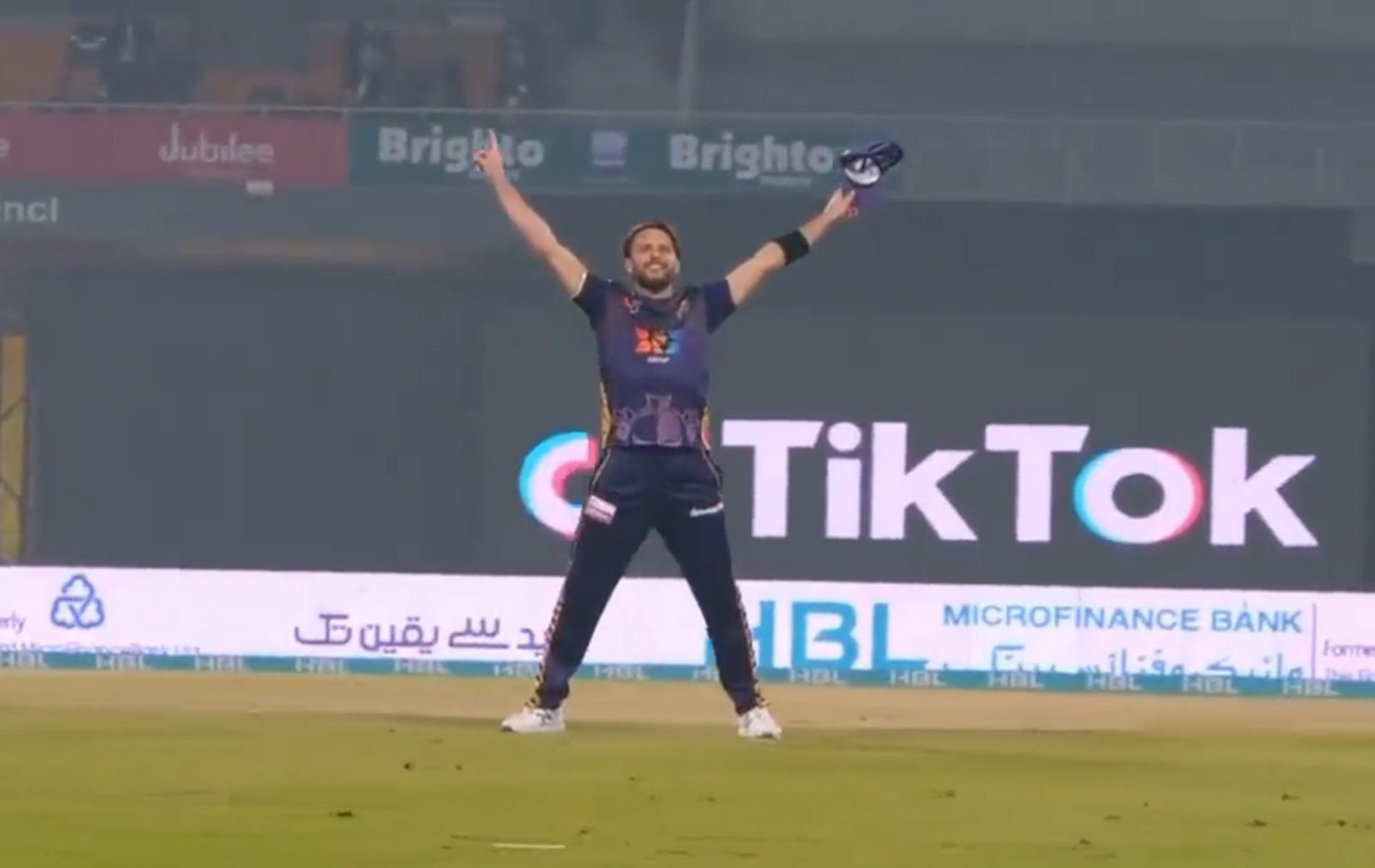 Pakistan veteran Shahid Afridi returned figures of 2/27 in his last game of PSL 2022 against Islamabad United