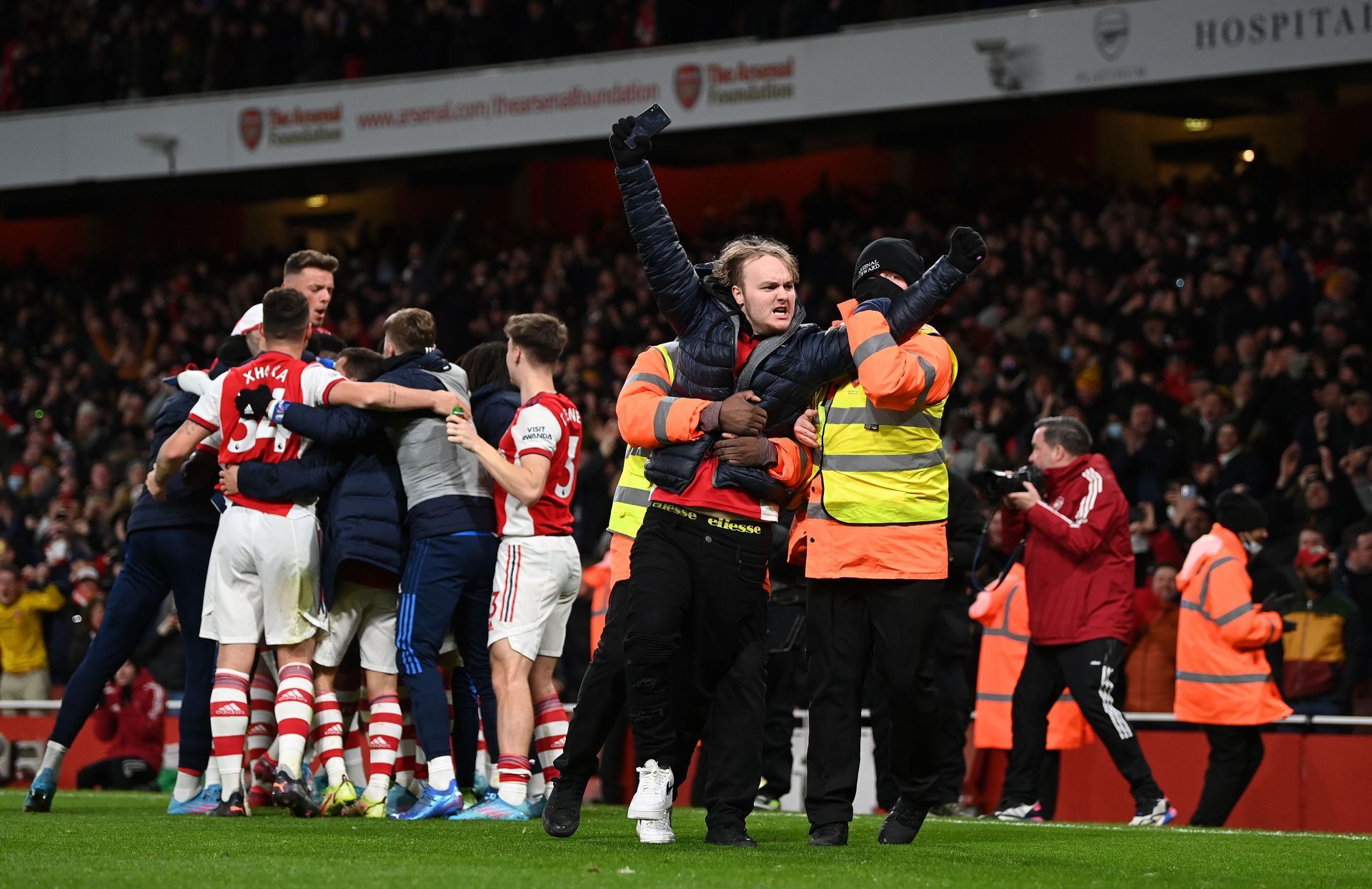 Arsenal vs Wolverhampton Wanderers - Premier League