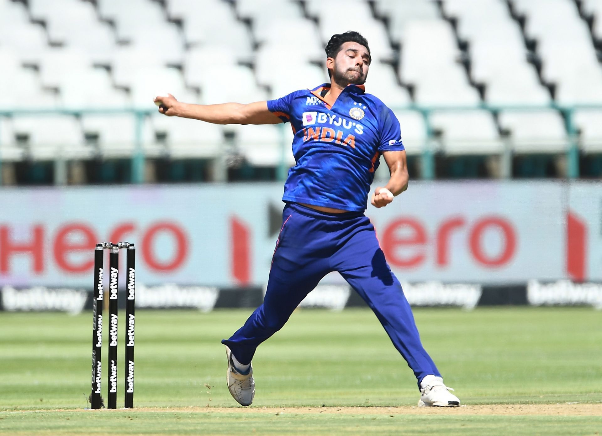 Aakash Chopra picked Deepak Chahar ahead of Shardul Thakur as a seam-bowling all-rounder