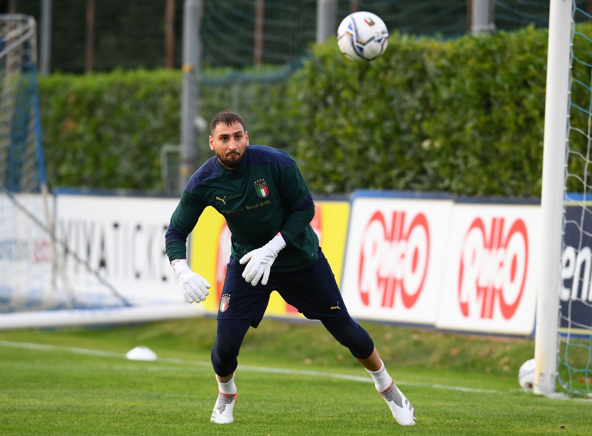 Italy Training Session &amp; Press Conference