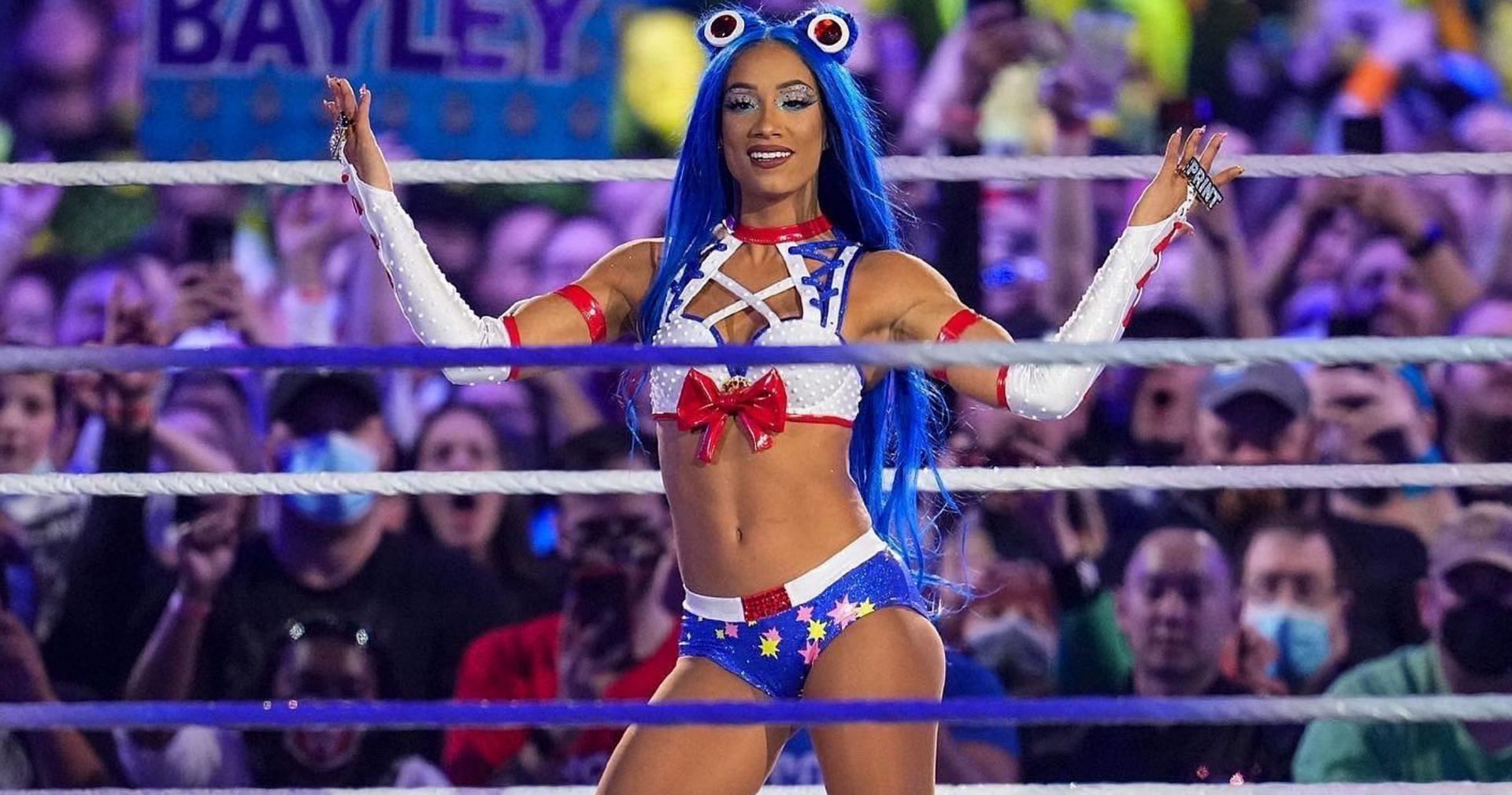 Sasha Banks might be teaming up with an old friend for WrestleMania 38.