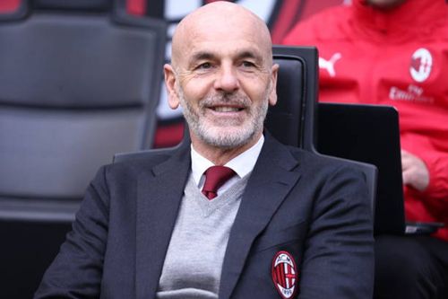 Stefano Pioli in the AC Milan bench