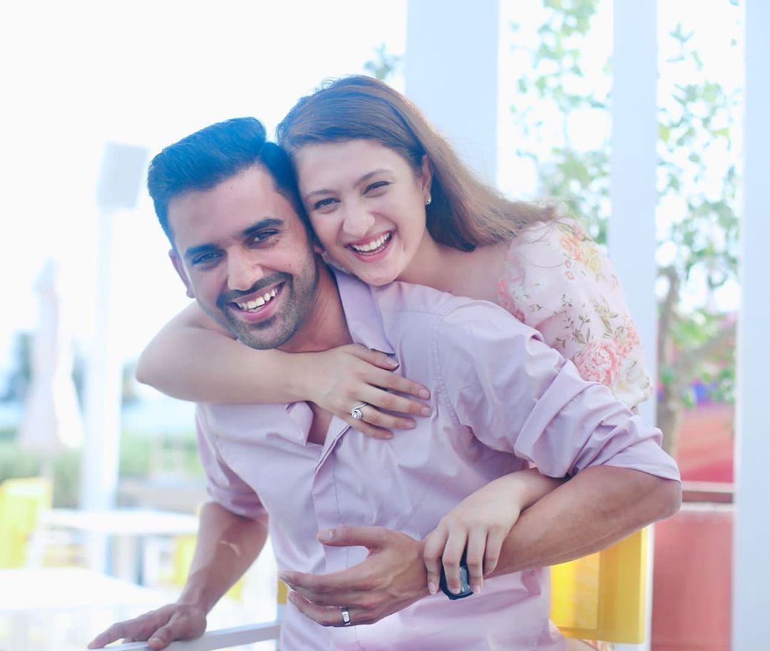 Deepak Chahar with his fianc&eacute;e Jaya Bharadwaj (Credit: Instagram)