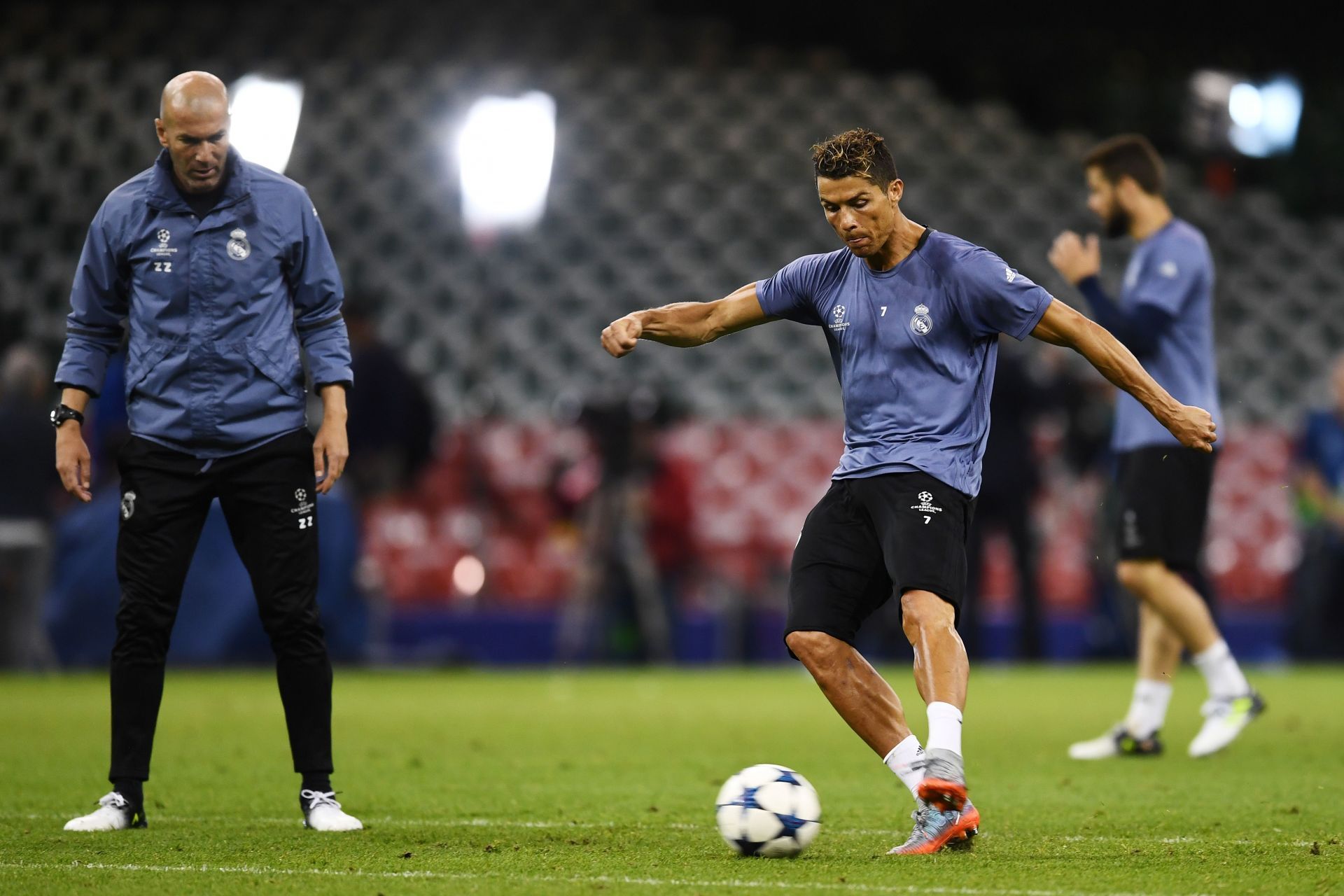 Zinedine Zidane (left) and Cristiano Ronaldo.