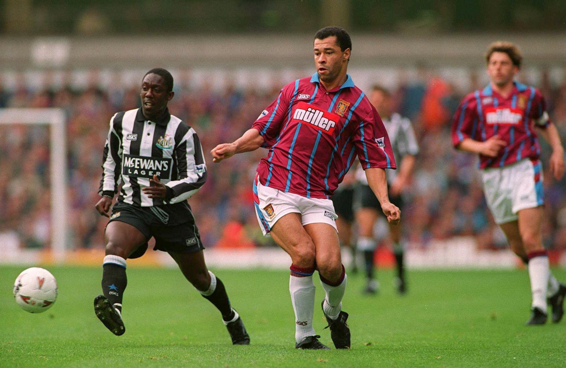 Andy Cole (Left) for Newcastle United vs Aston Villa