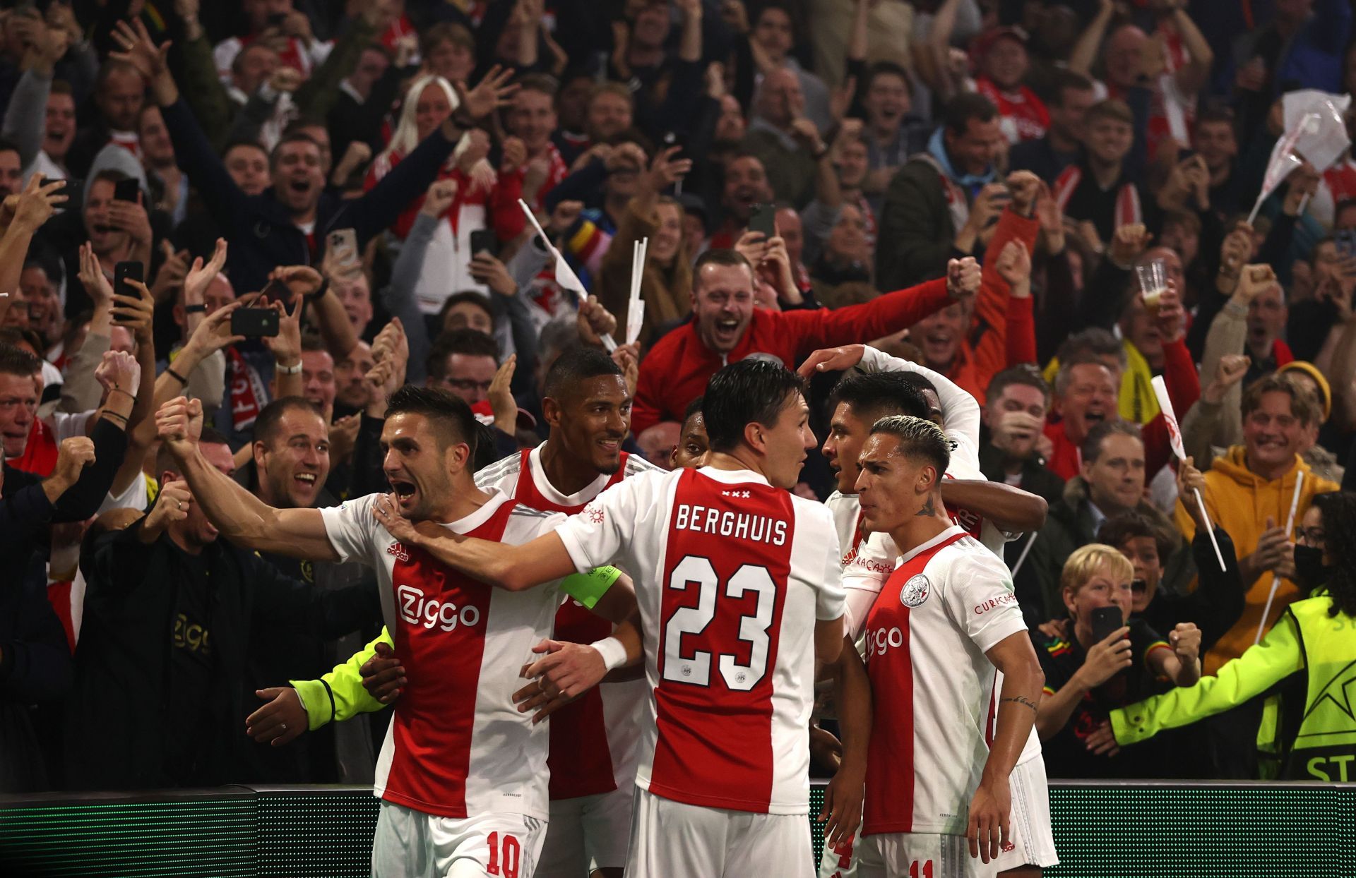 AFC Ajax will face Heracles on Sunda
