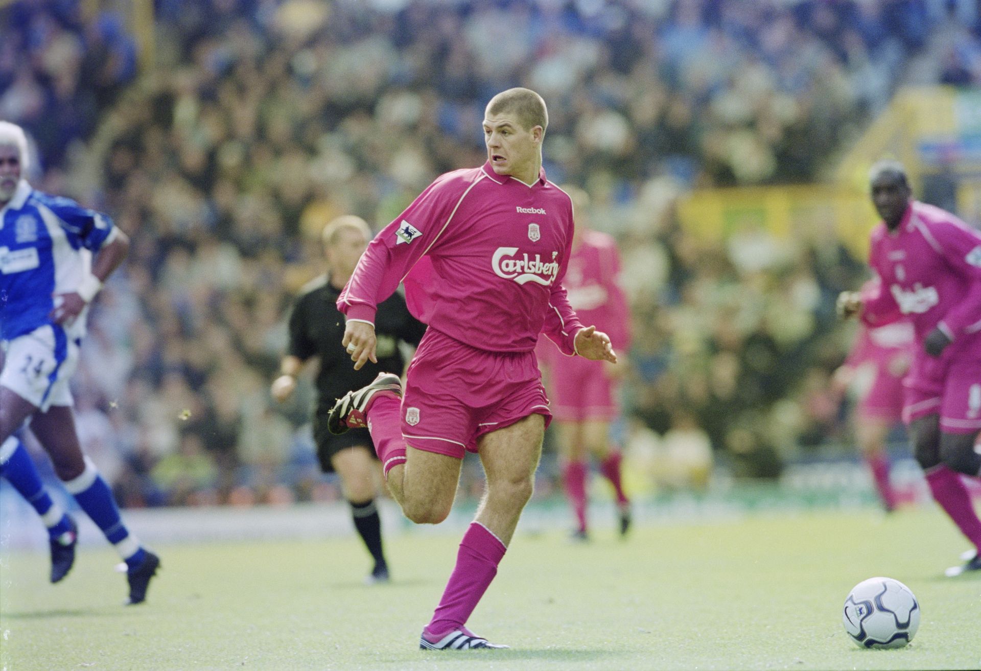 Steven Gerrard enjoyed a fabulous career in the English top flight with Liverpool
