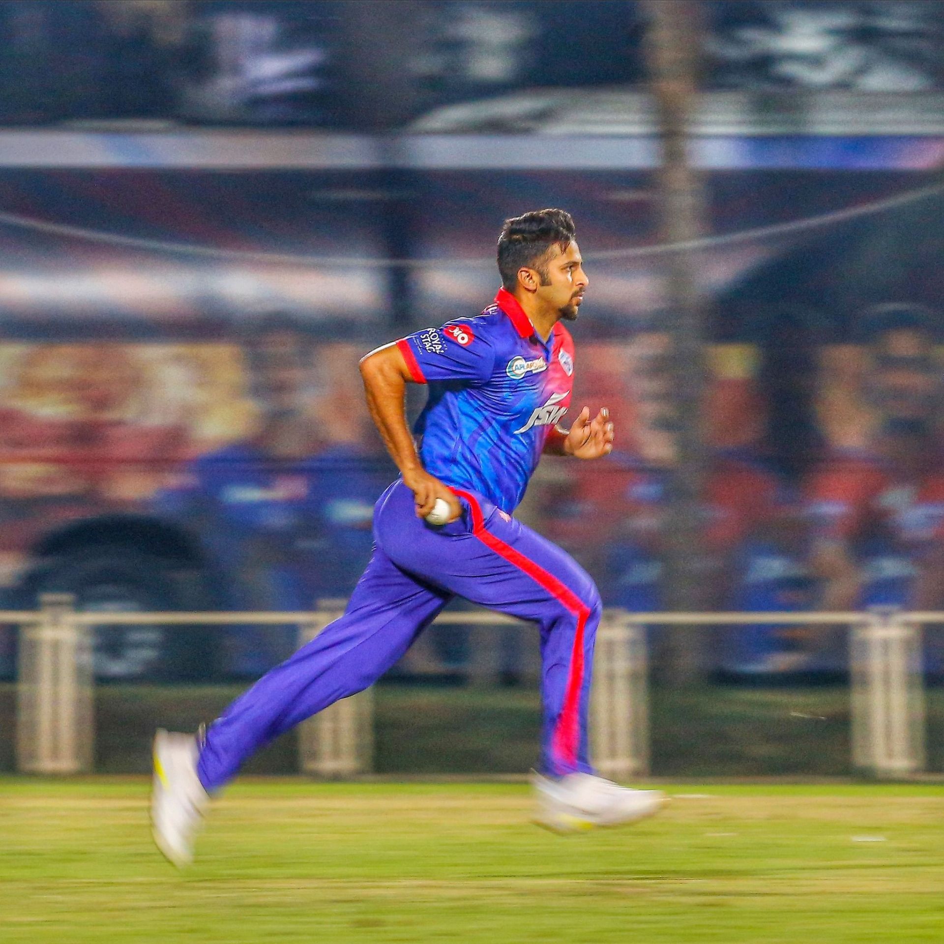 Delhi Capitals will start their IPL 2022 campaign against the Mumbai Indians tomorrow afternoon (Image Courtesy: Delhi Capitals/Facebook)