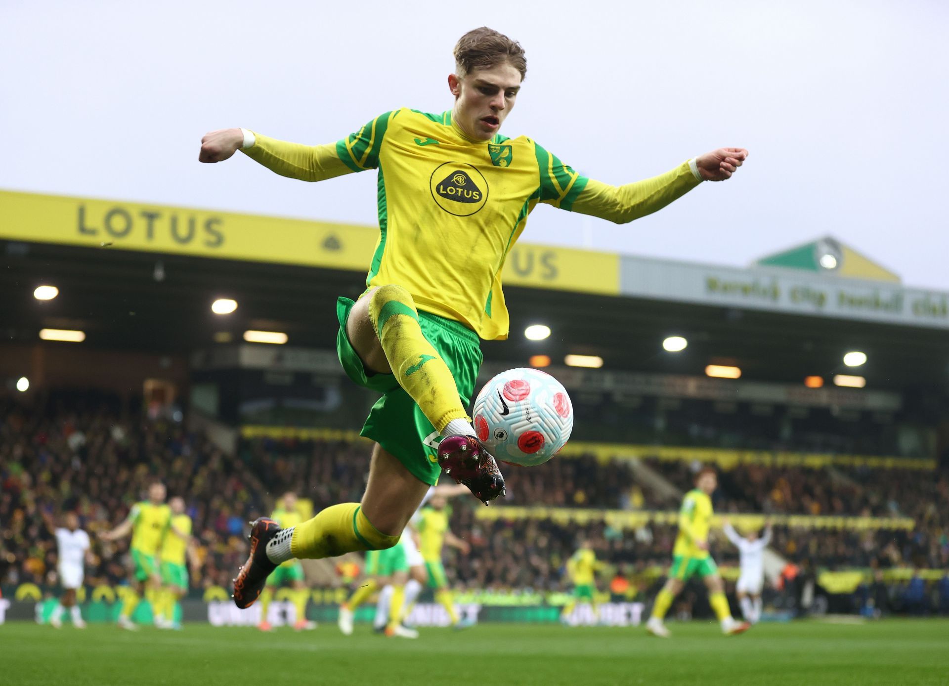 Norwich City v Brentford - Premier League