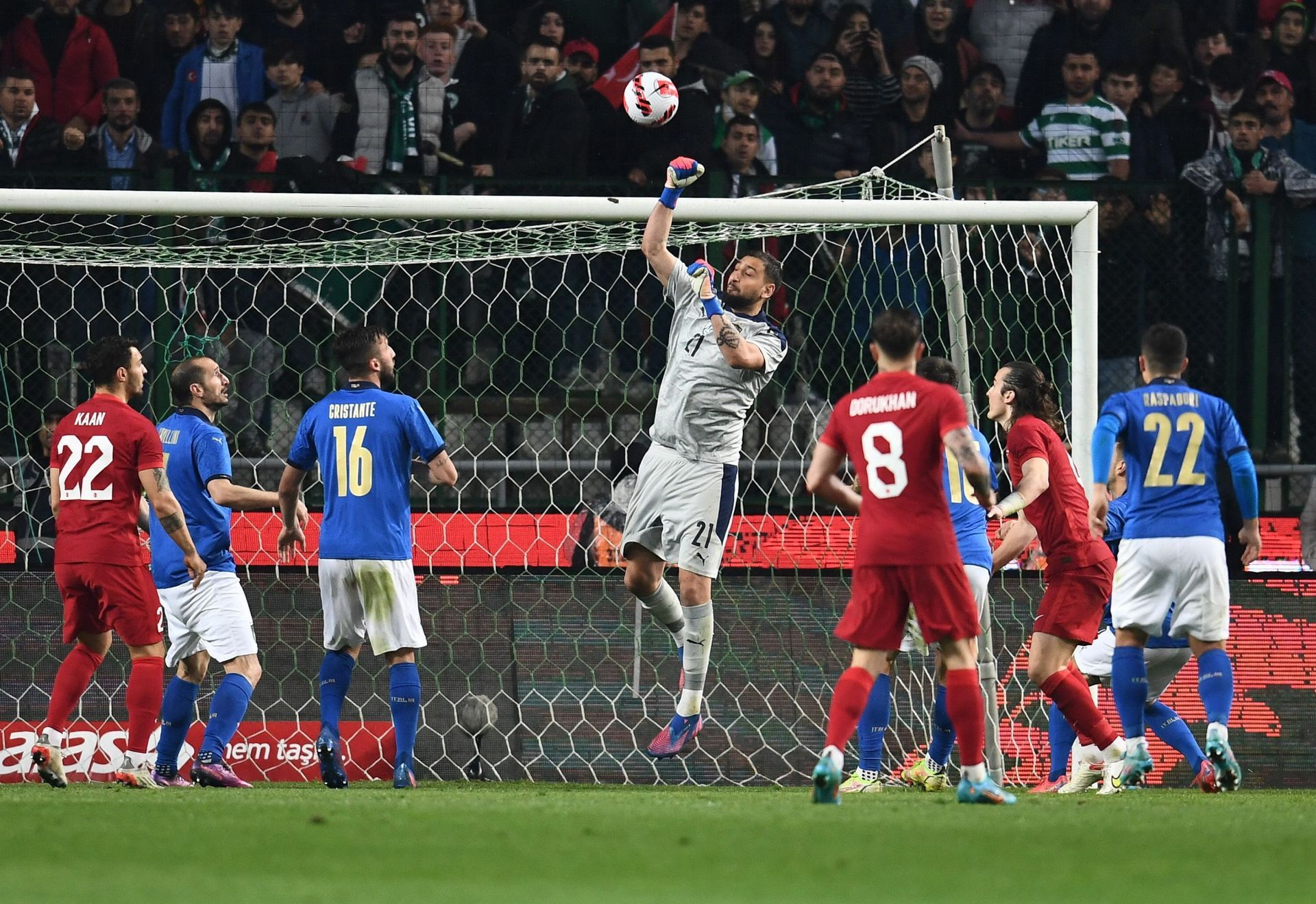 Turkey v Italy - International Friendly