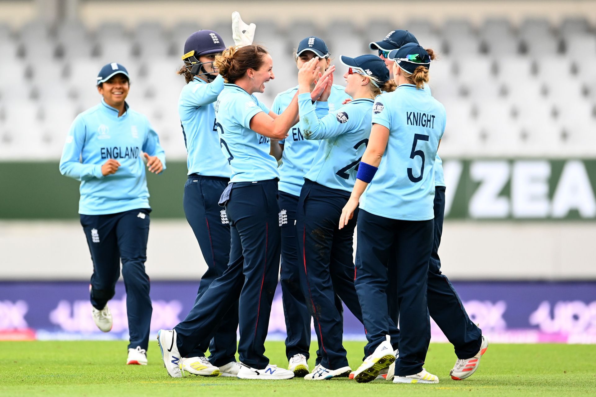 New Zealand v England - 2022 ICC Women&#039;s Cricket World Cup