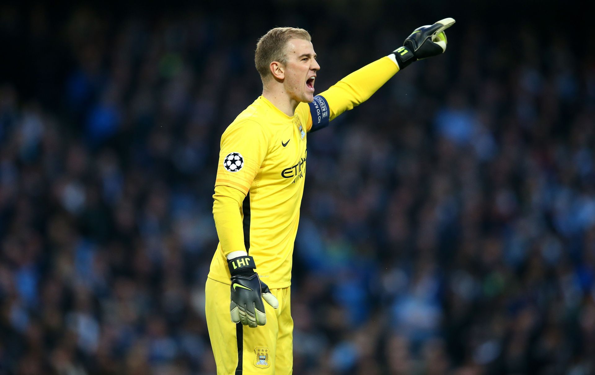 Hart in action for Manchester City