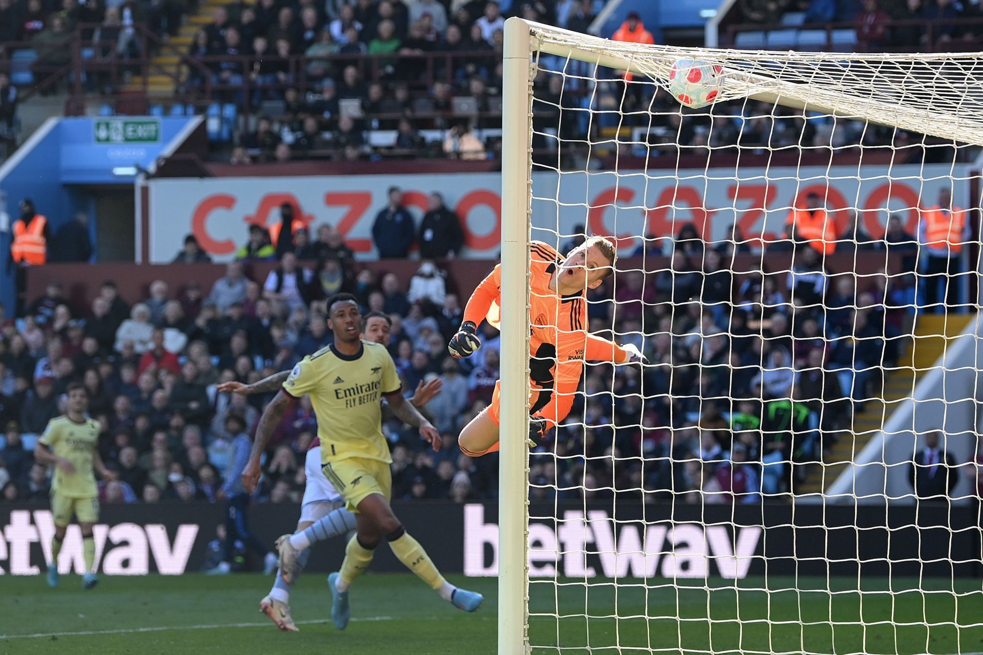 Aston Villa v Arsenal - Premier League