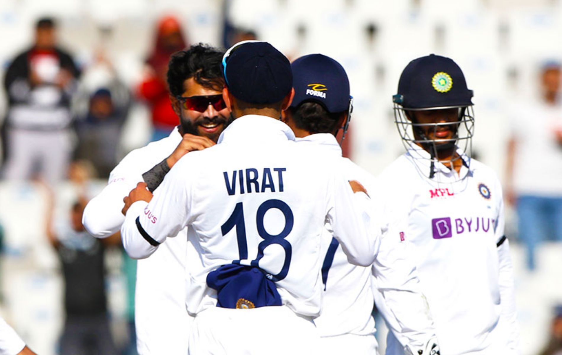 Ravindra Jadeja celebrates a wicket on Day 2 of the 1st Test vs Sri Lanka.