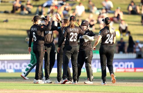 New Zealand v South Africa - 2022 ICC Women's Cricket World Cup