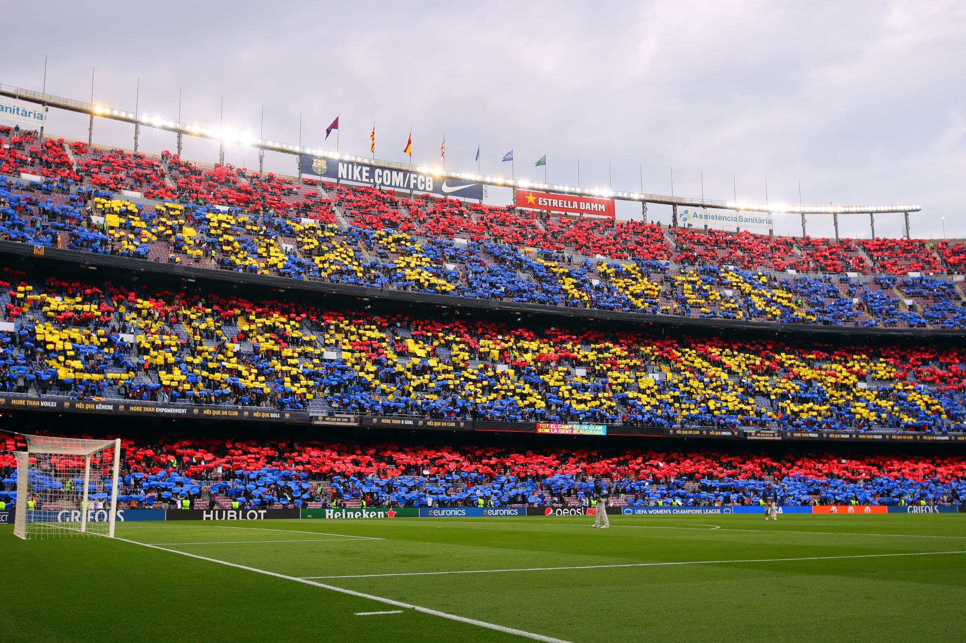 FC Barcelona v Real Madrid: Quarter Final Second Leg - UEFA Women's Champions League