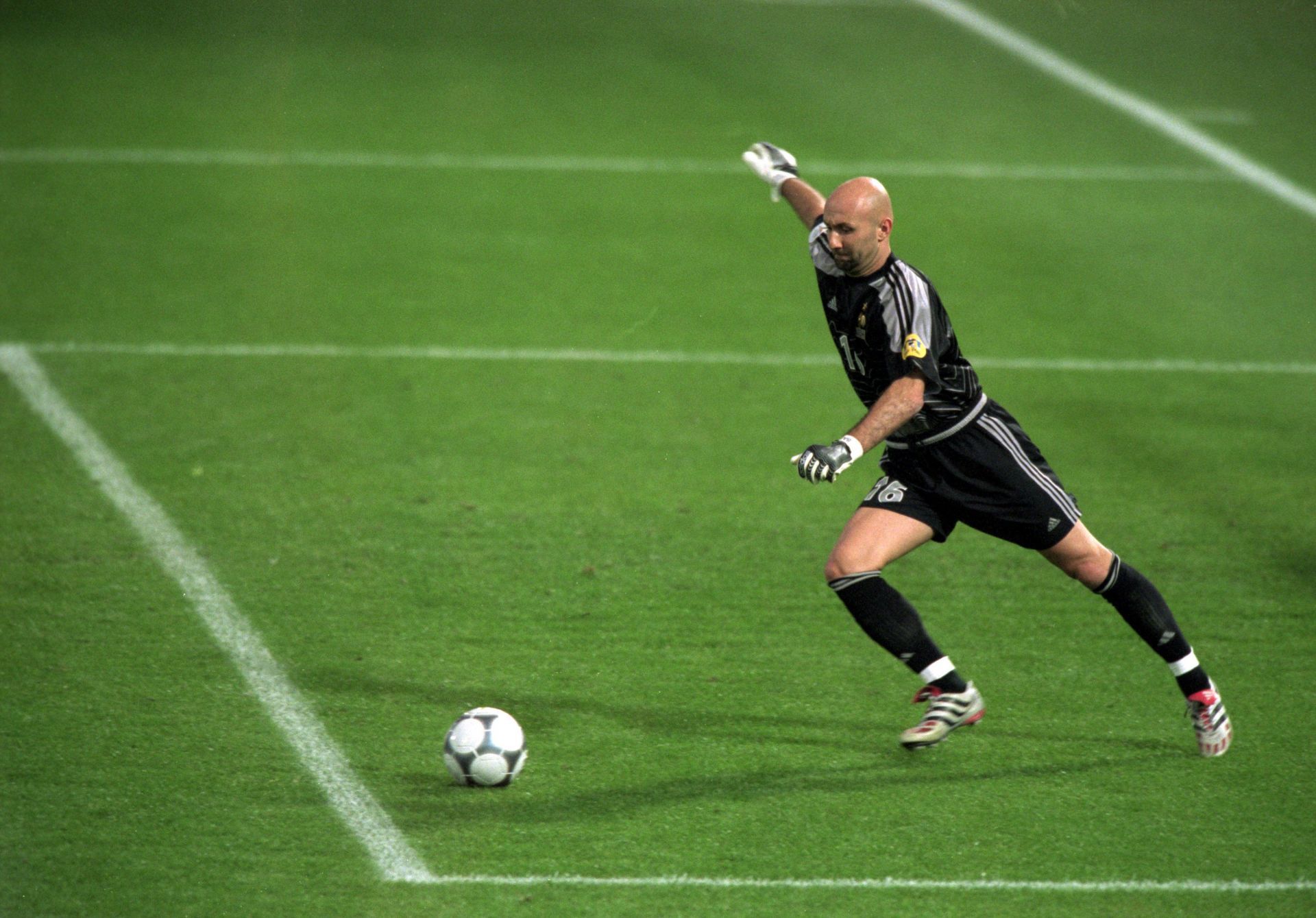 Fabien Barthez in action in the 1998 FIFA World Cup final for France