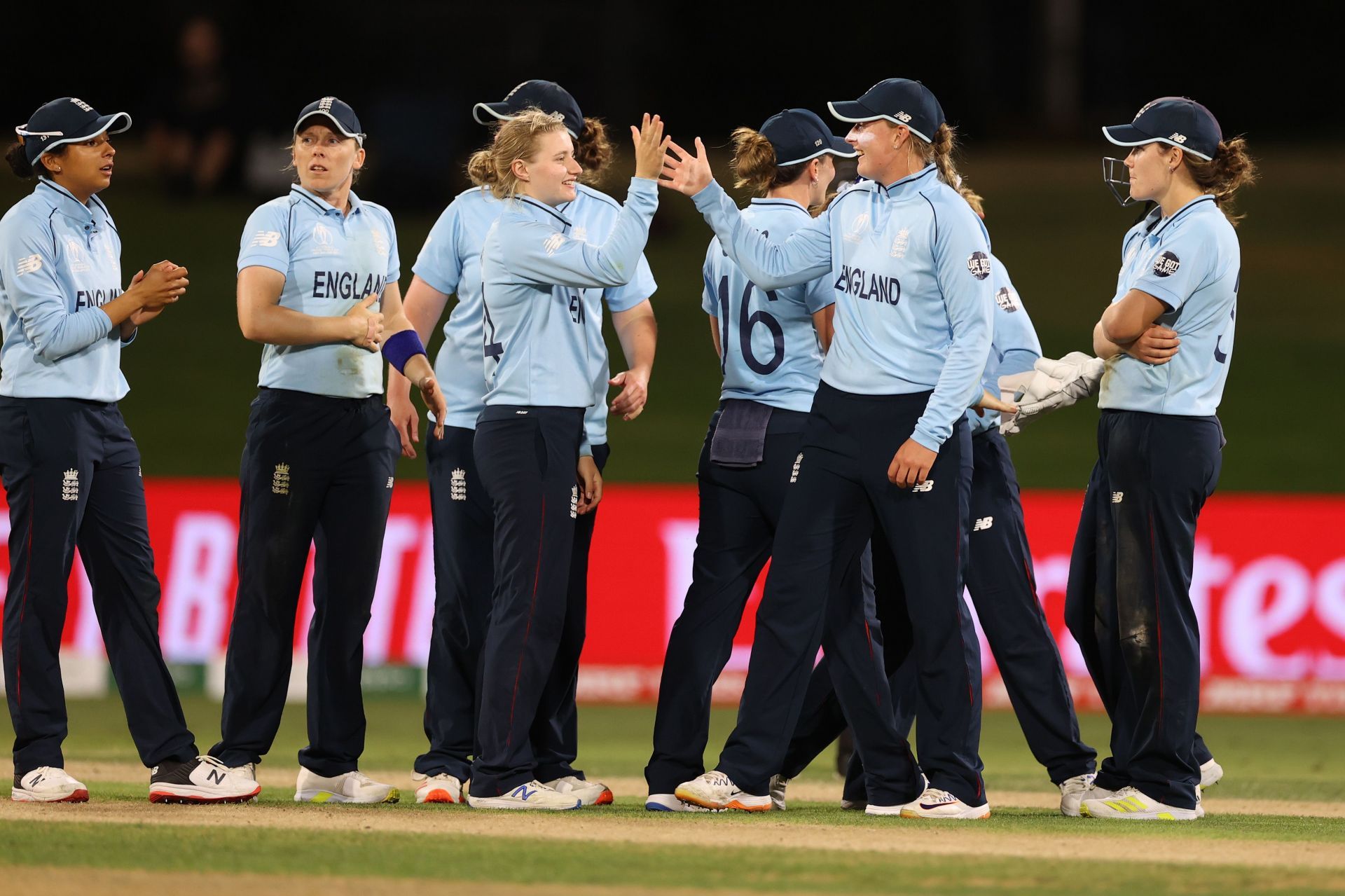 South Africa v England - 2022 ICC Women's Cricket World Cup