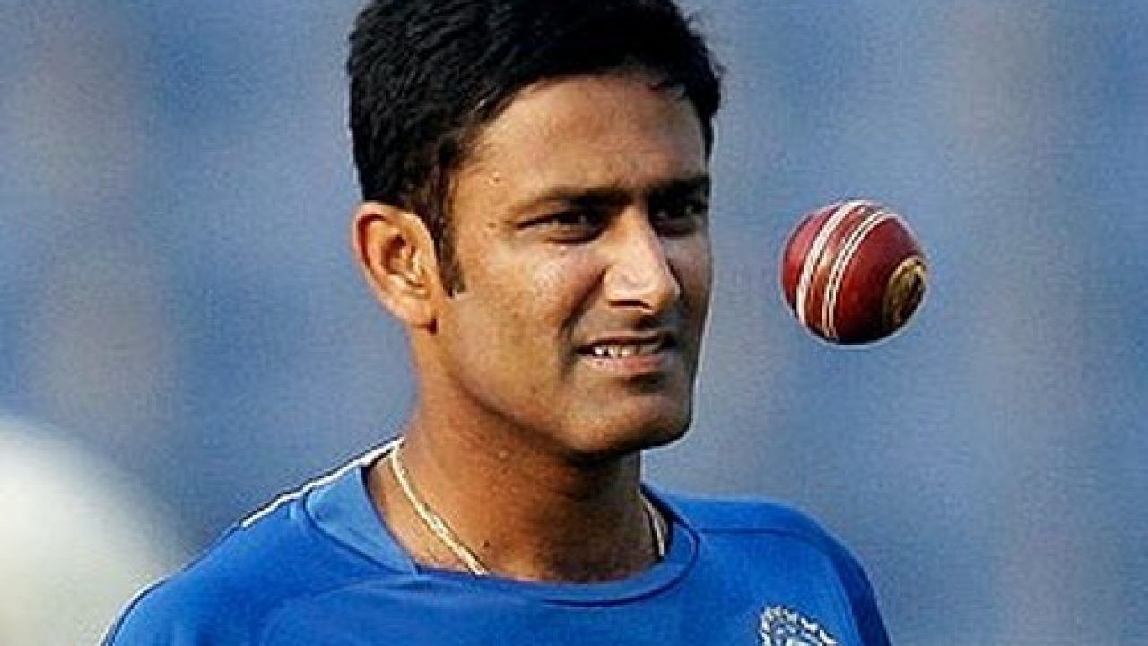 Anil Kumble played Royal Challengers Bangalore