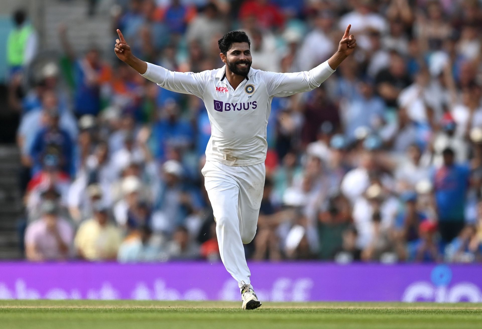 Ravindra Jadeja bowled 9 overs unchanged to cap off a memorable day of Test cricket
