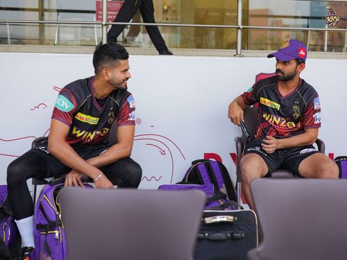 Ajinkya Rahane (R) and Shreyas Iyer (L) in discussion during KKR's training session [Credits: KKR]