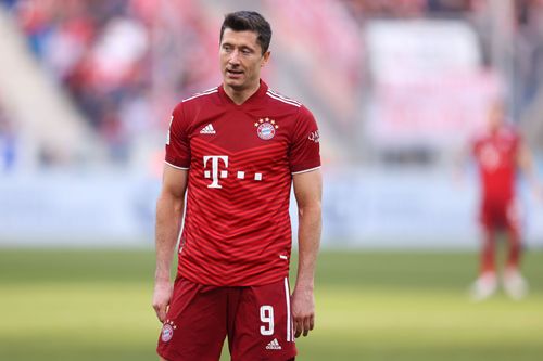 Bayern Munich need to show more purpose towards renewing Lewandowski's contract