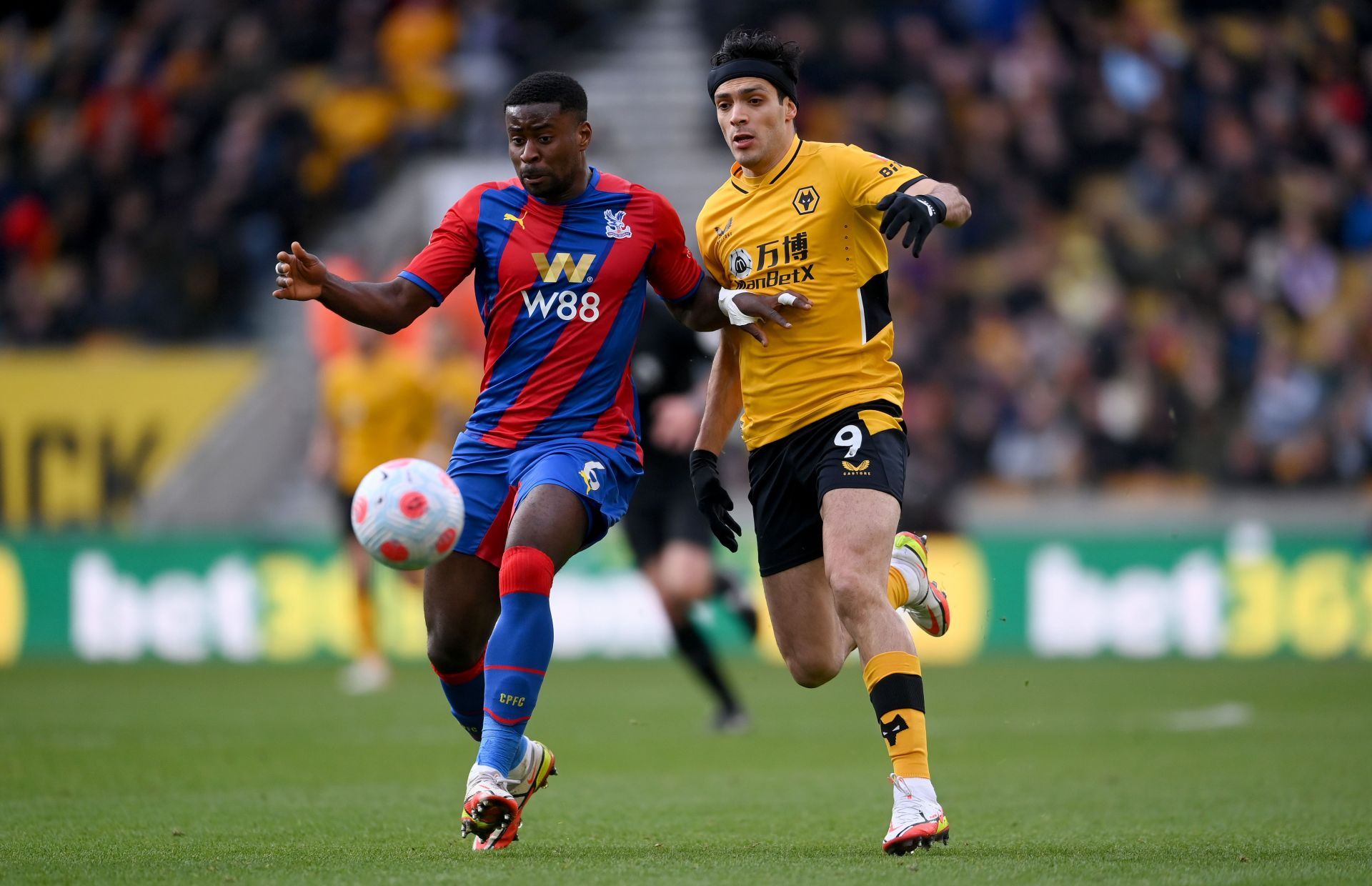 Wolverhampton Wanderers v Crystal Palace - Premier League