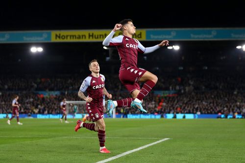 Leeds United v Aston Villa - Premier League