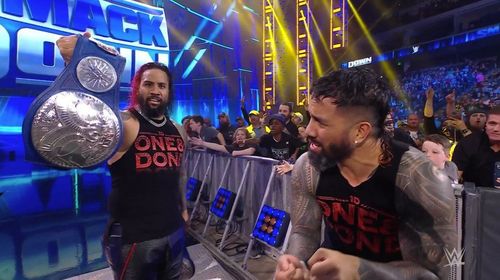 SmackDown Tag Team Champions The Usos