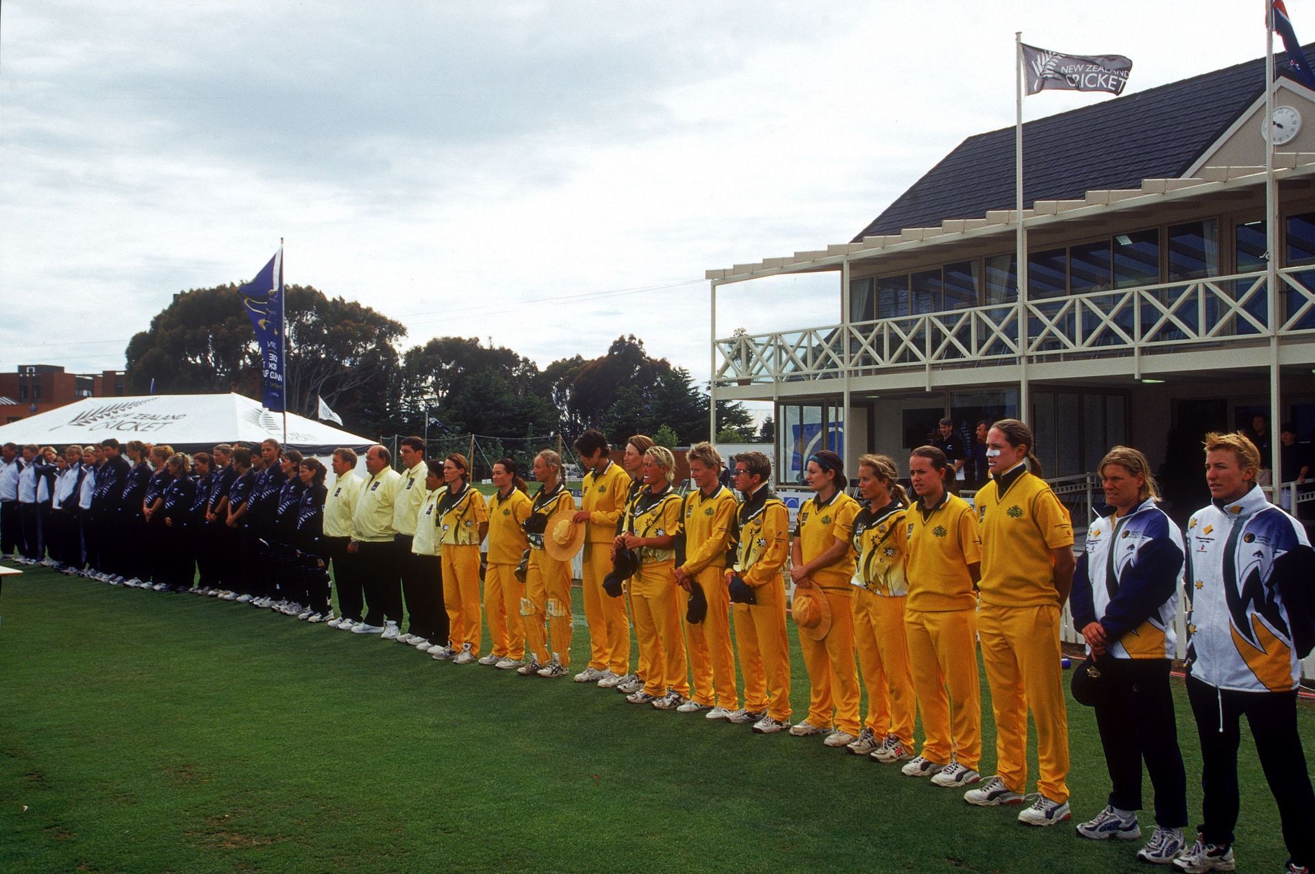 New Zealand defeated Australia in the Final of the 2000 Women's World Cup