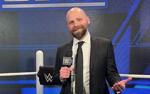 How did Roberts end up on SmackDown Friday night?