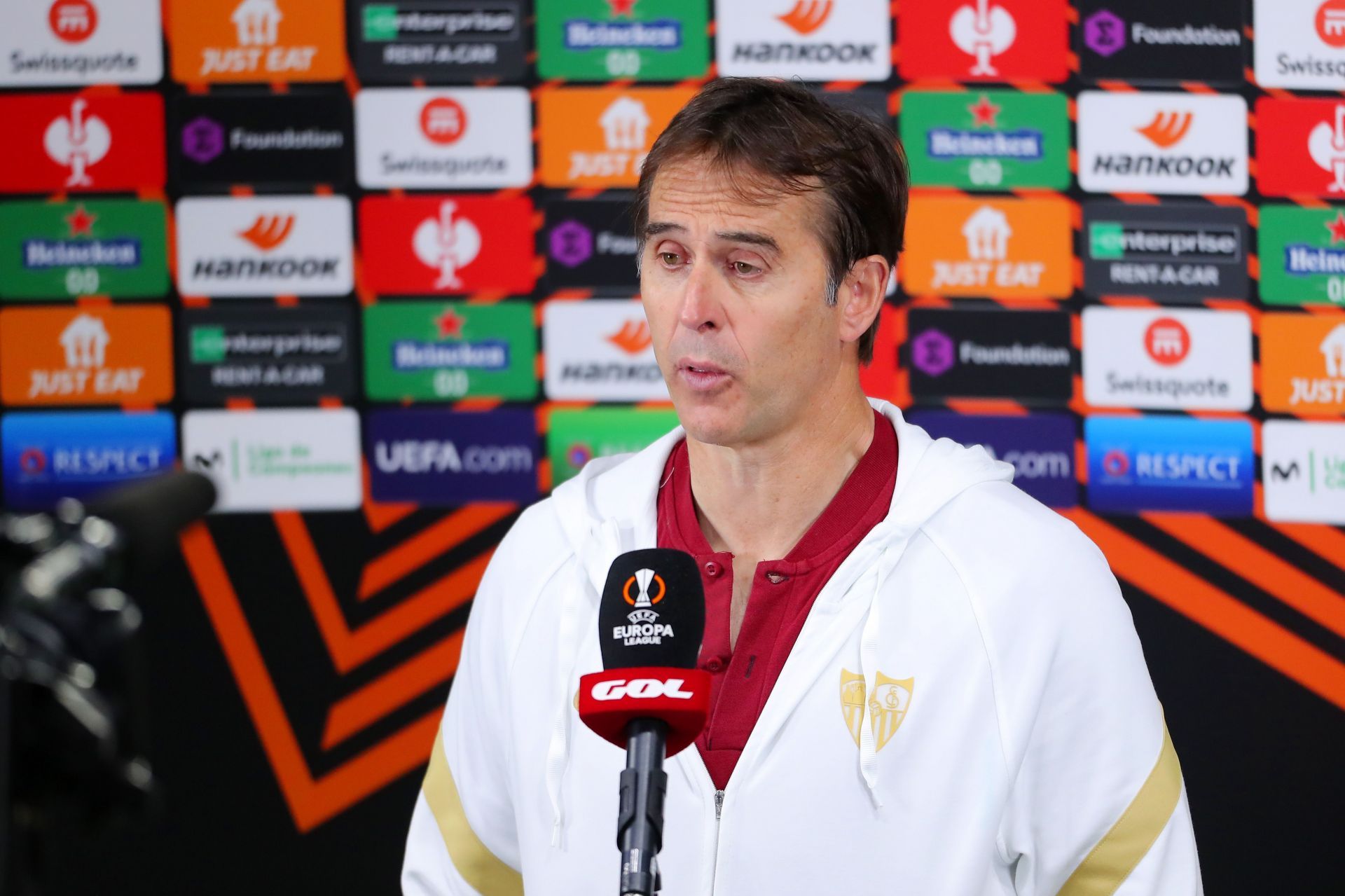 Julen Lopetegui has confirmed that he will stay at Sevilla next season