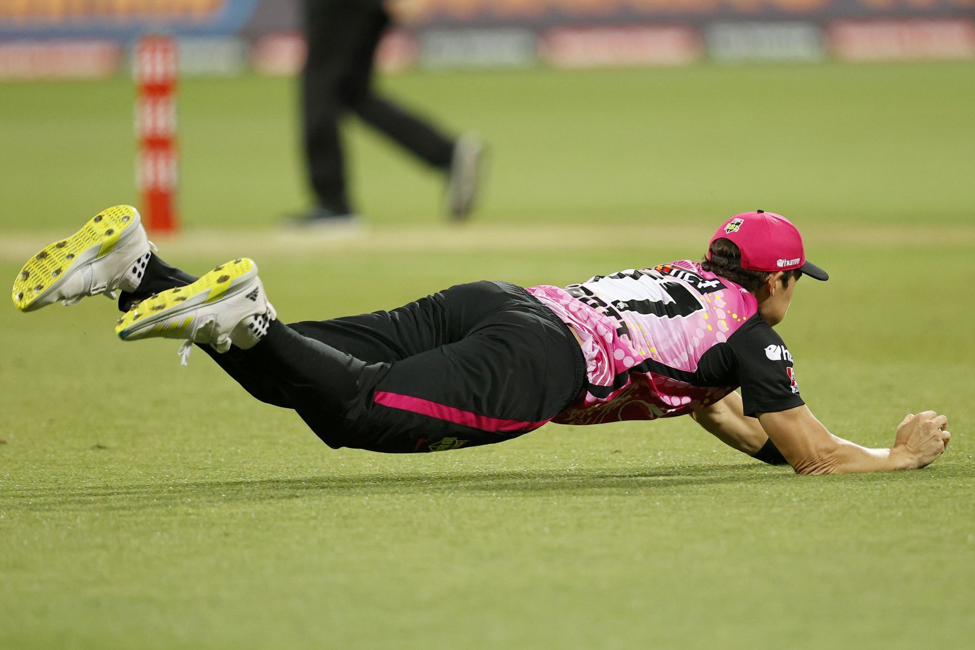Sean Abbott in action during the BBL - Renegades v Sixers