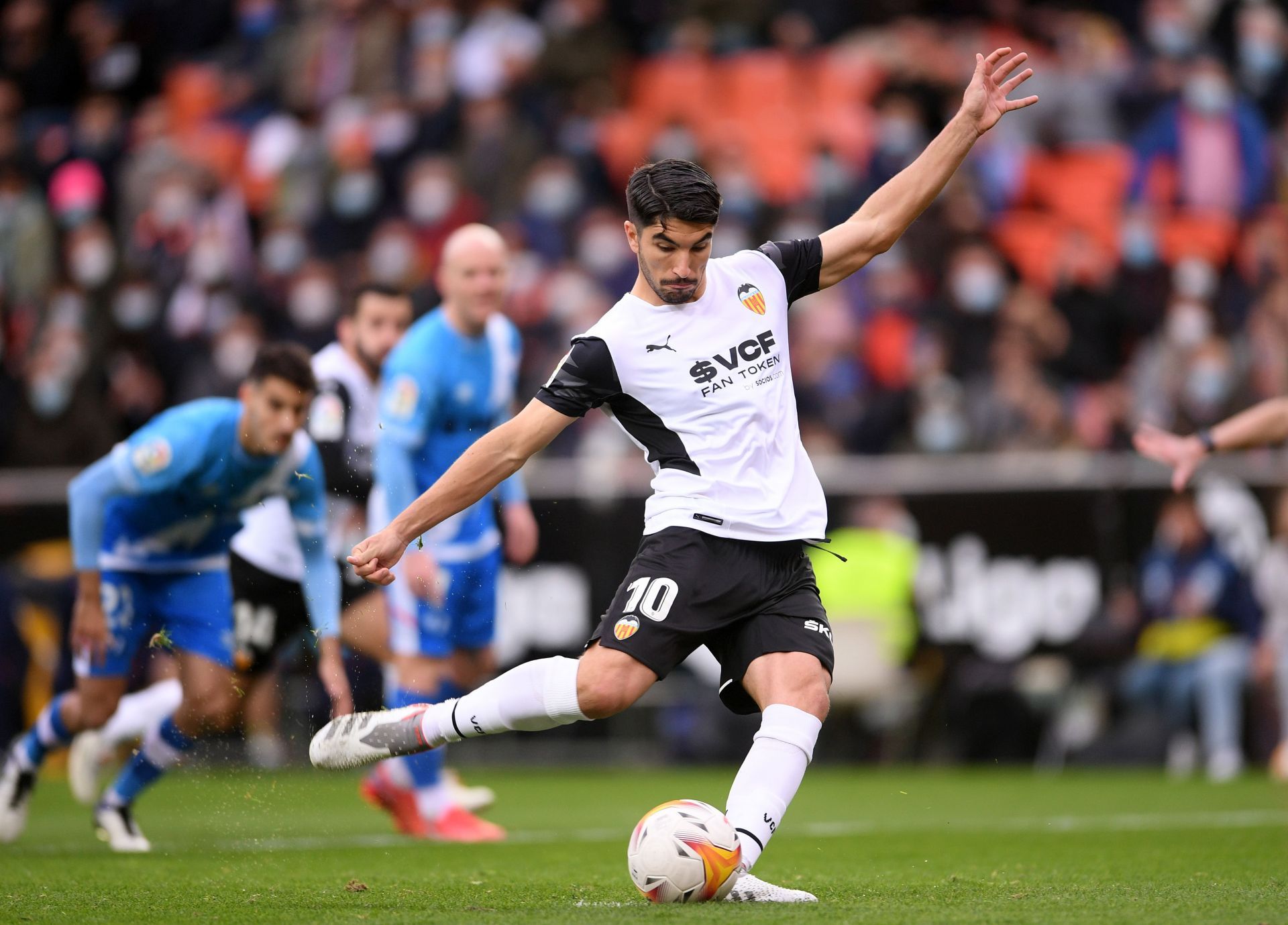 Valencia CF v Rayo Vallecano - La Liga Santander