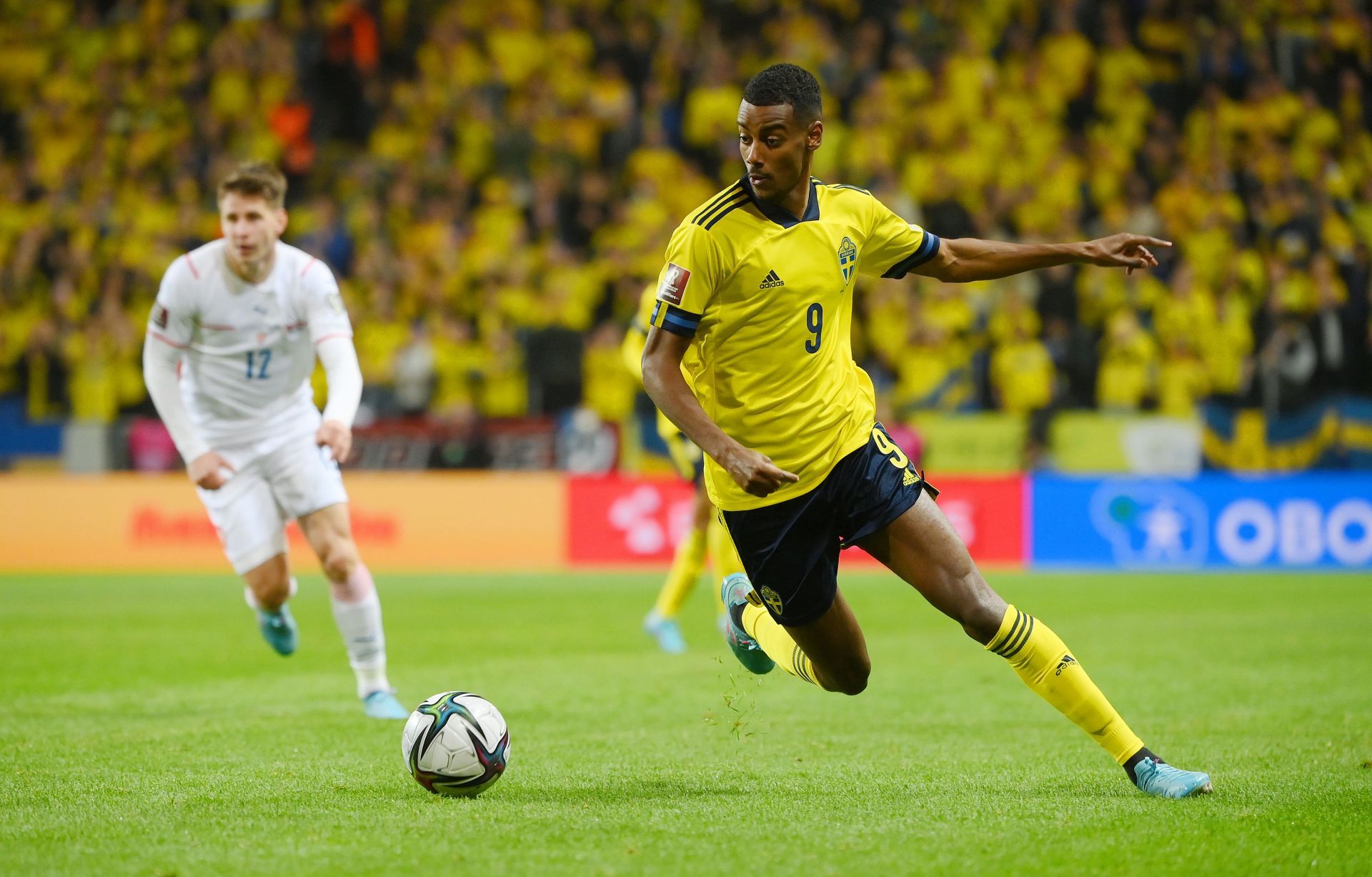 Alexander Isak is wanted at the Emirates.