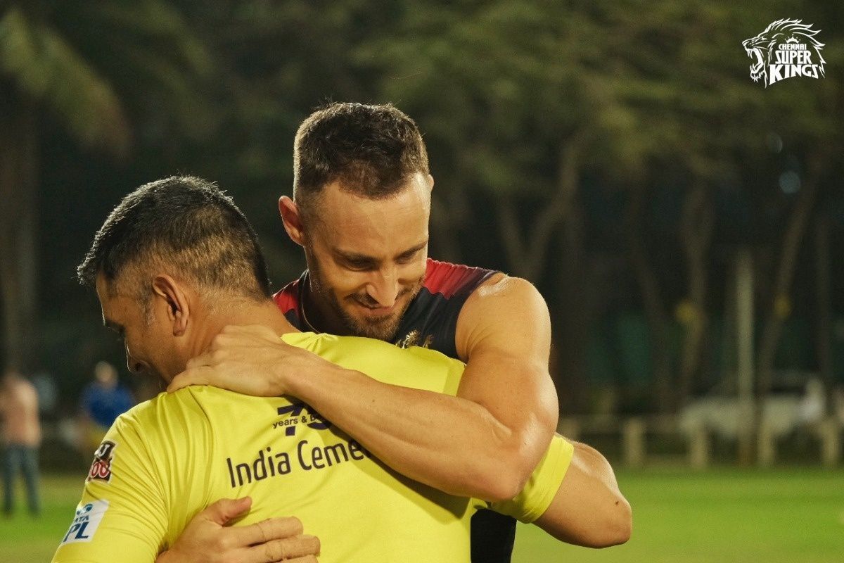 Former teammates exchange a hug. Pic credits: CSK