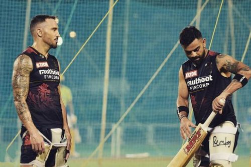 Faf du Plessis (l) with Virat Kohli. Pic: RCB