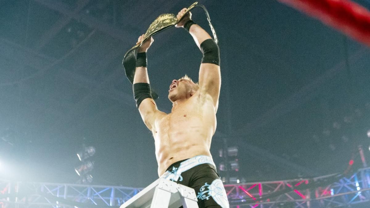 Christian defeats Alberto Del Rio to become World Heavyweight Champion